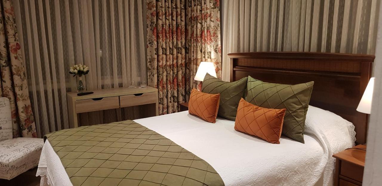 Hotel Puerta Del Lago Пуерто-Варас Екстер'єр фото