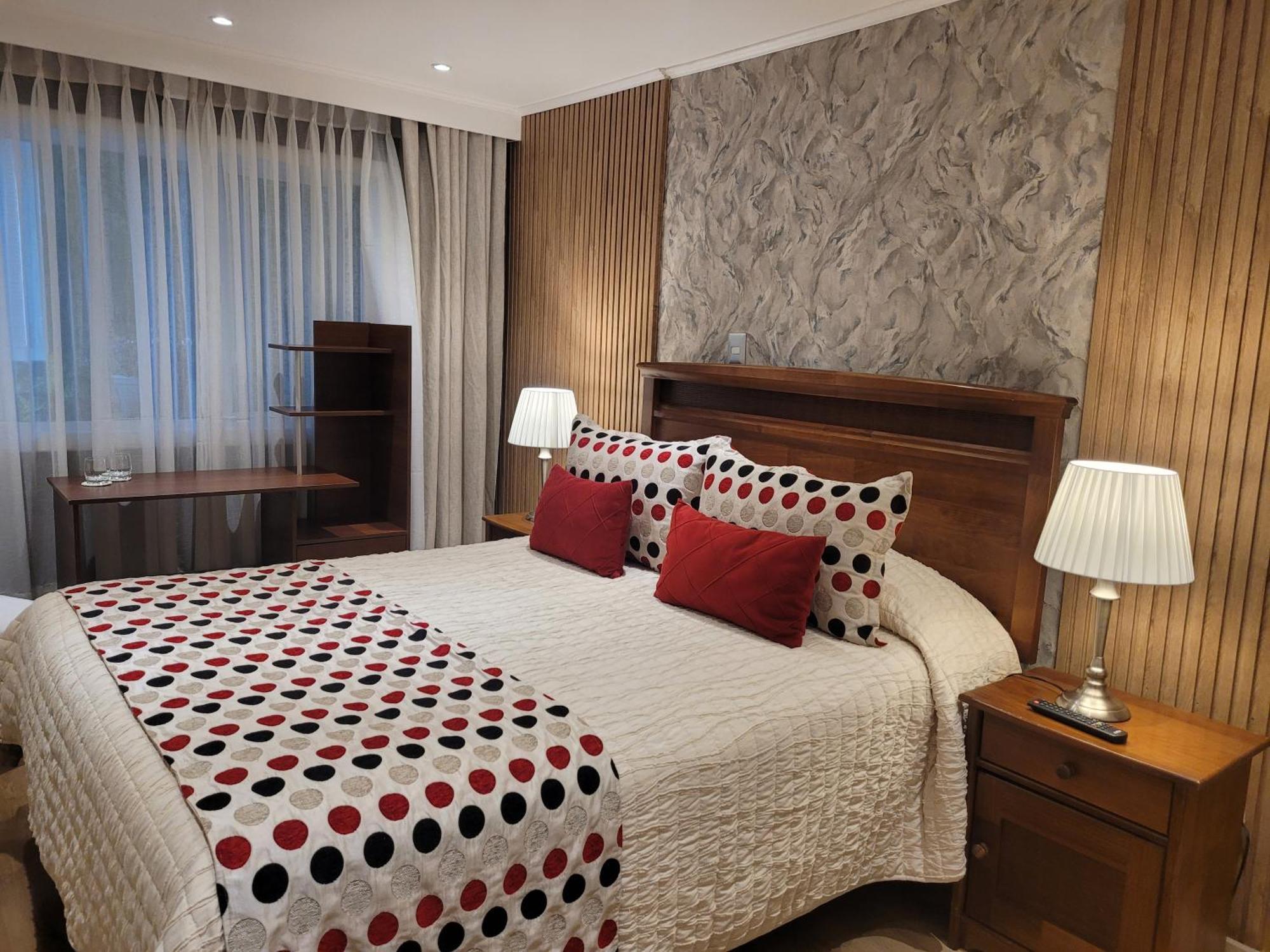 Hotel Puerta Del Lago Пуерто-Варас Екстер'єр фото