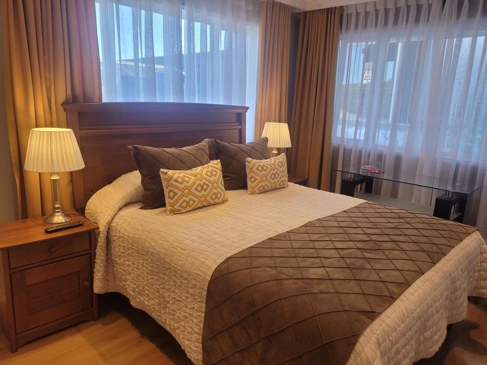 Hotel Puerta Del Lago Пуерто-Варас Екстер'єр фото