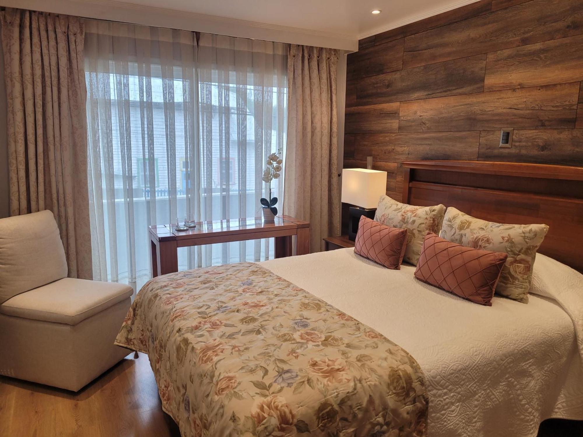 Hotel Puerta Del Lago Пуерто-Варас Екстер'єр фото