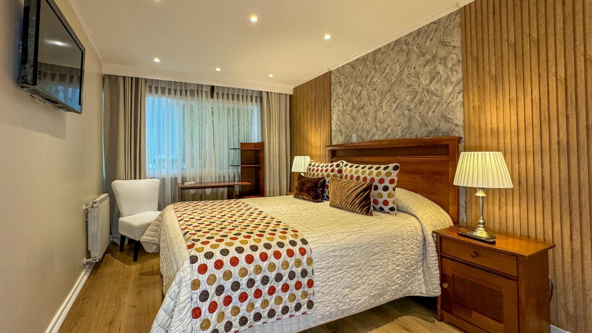 Hotel Puerta Del Lago Пуерто-Варас Екстер'єр фото