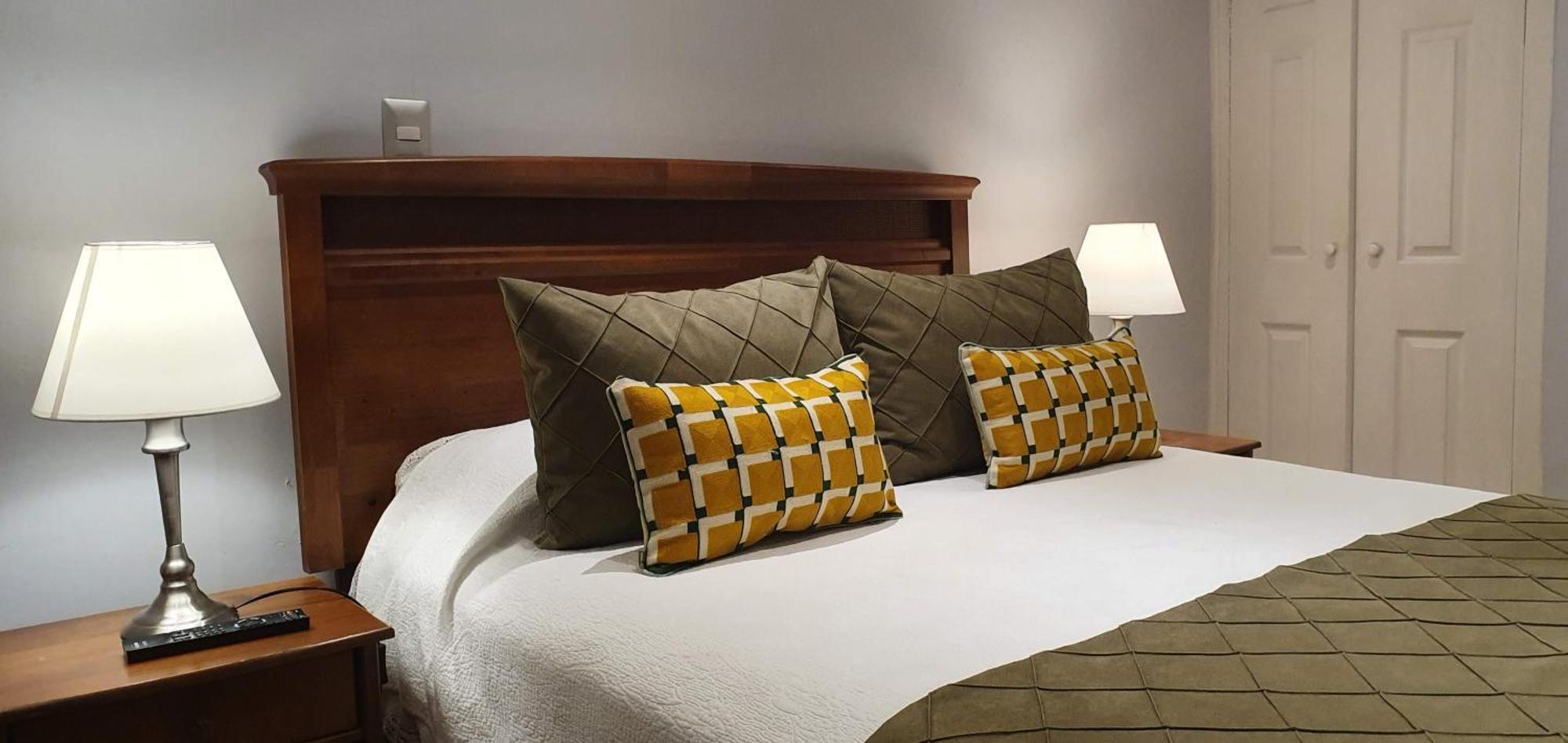 Hotel Puerta Del Lago Пуерто-Варас Екстер'єр фото