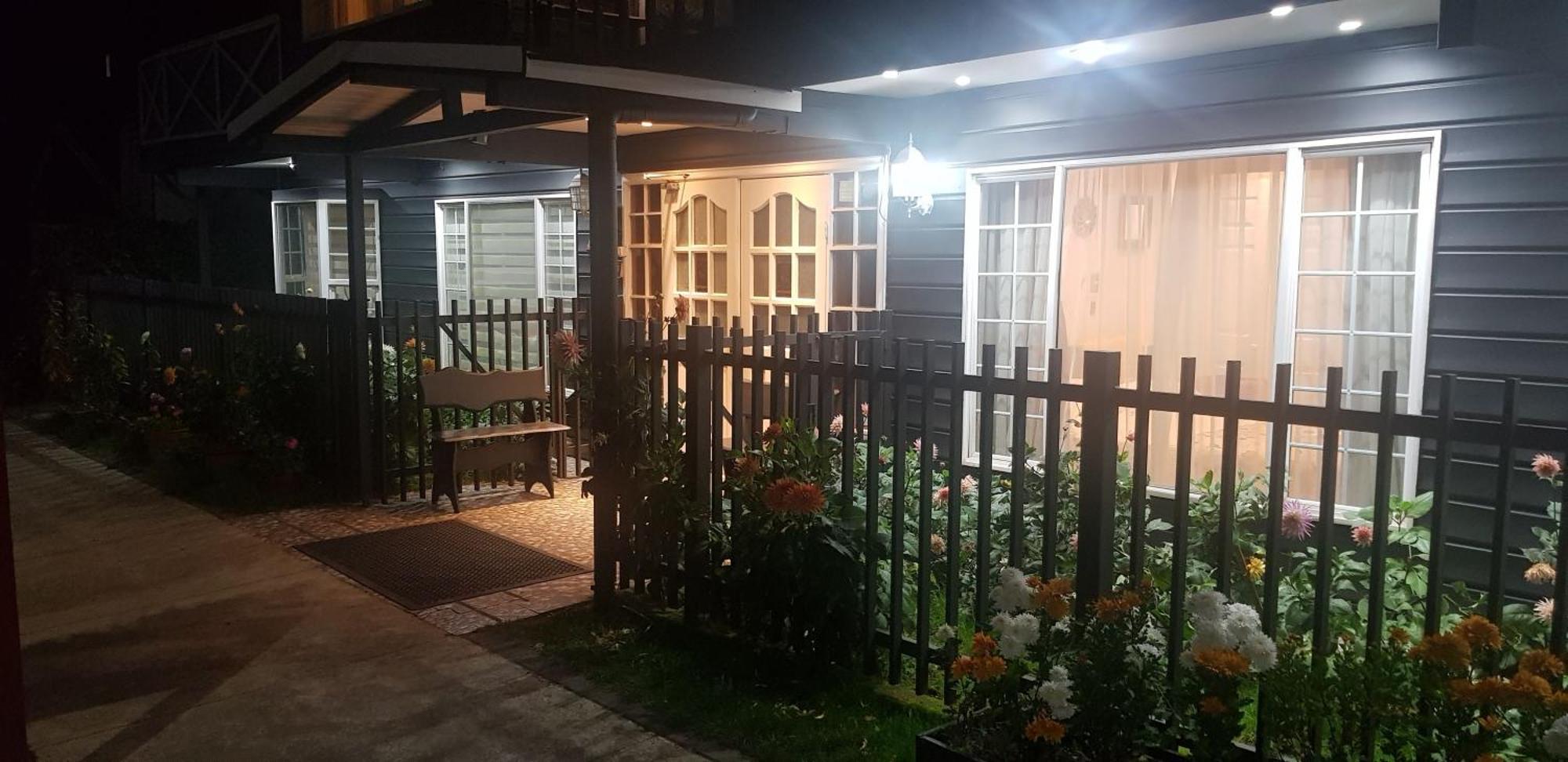 Hotel Puerta Del Lago Пуерто-Варас Екстер'єр фото
