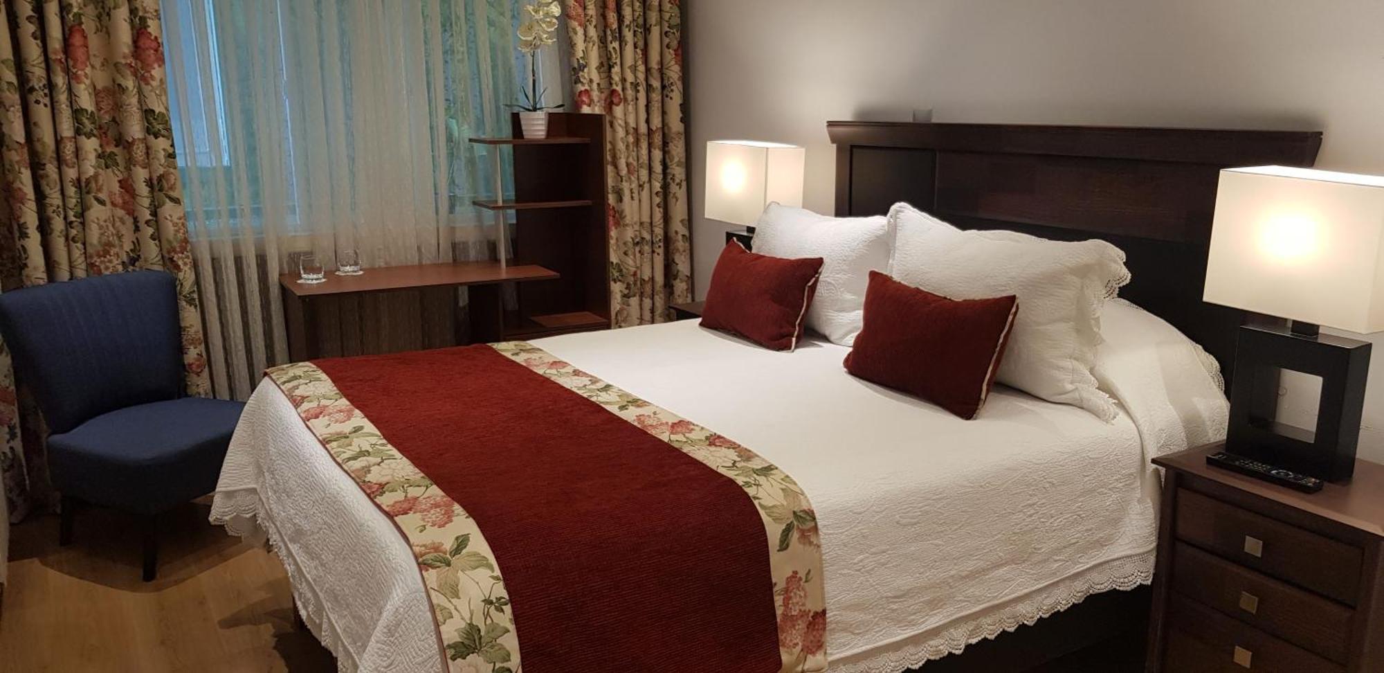 Hotel Puerta Del Lago Пуерто-Варас Екстер'єр фото