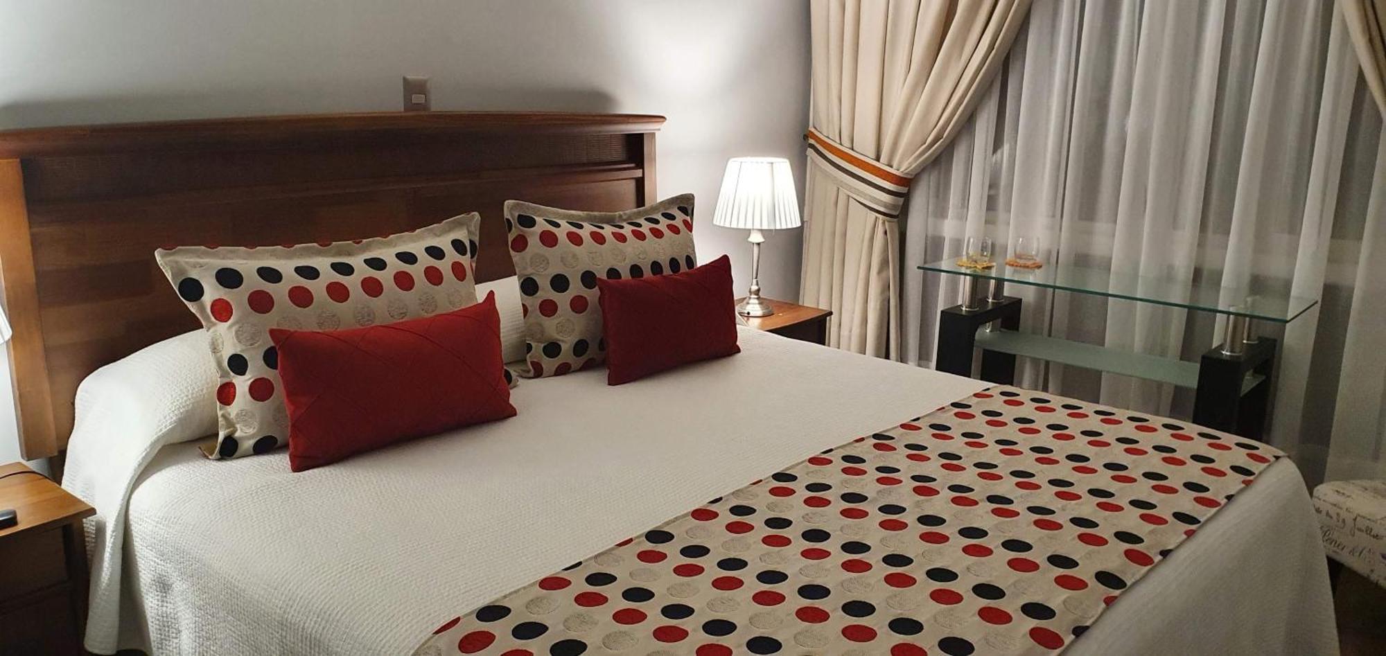 Hotel Puerta Del Lago Пуерто-Варас Екстер'єр фото