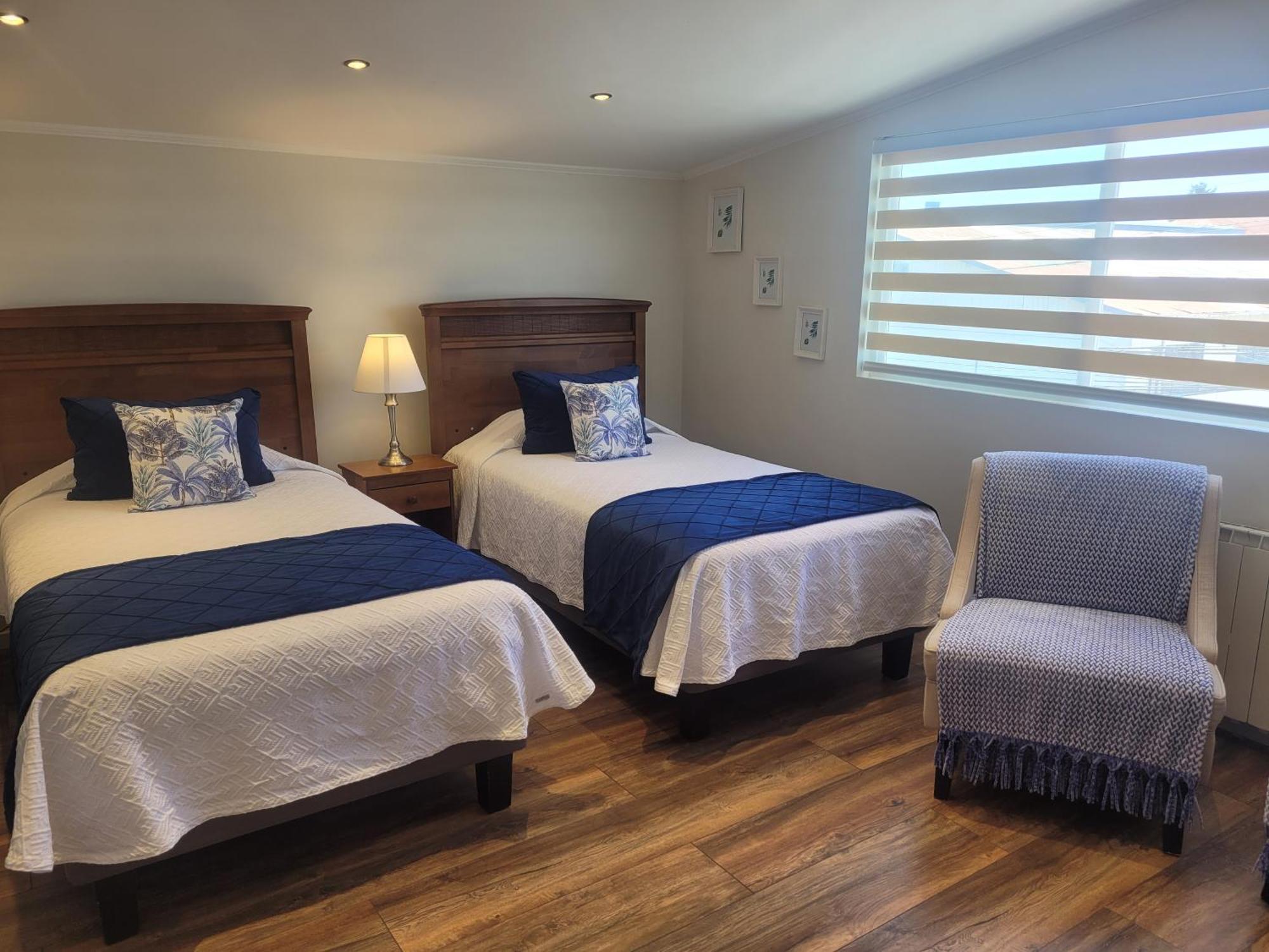 Hotel Puerta Del Lago Пуерто-Варас Екстер'єр фото